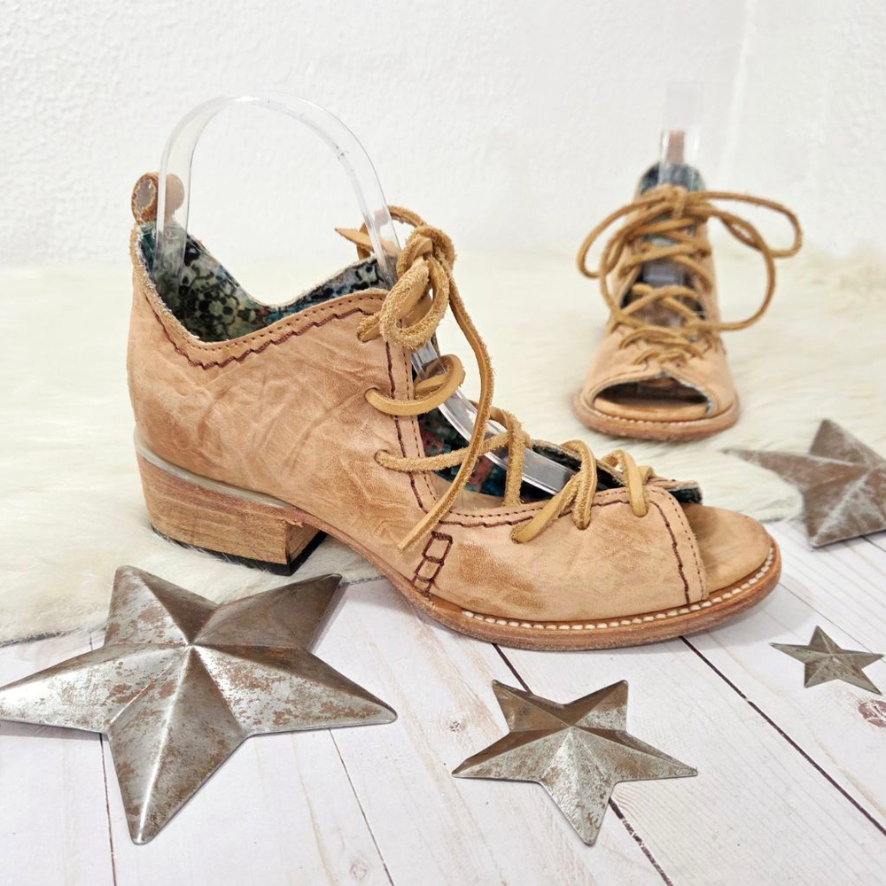 Freebird by Steven Peace boot sandals natural distressed leather lace-up women 7
